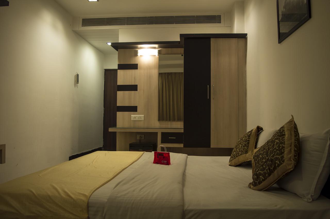 Oyo 751 Hotel Shree Palace โบปาล ภายนอก รูปภาพ